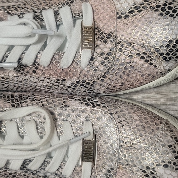 PAIGE Amy Sneakers Metallic Snake Printed Leather Size 10 - Picture 5 of 10